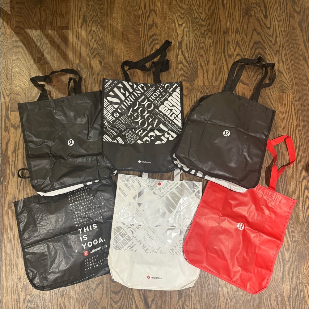 Lululemon 6 Large Shopping Bags